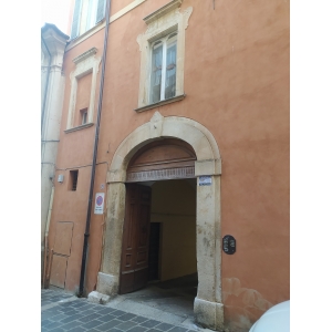 Chieti - Codice W200 - Ampio appartamento nel centro storico